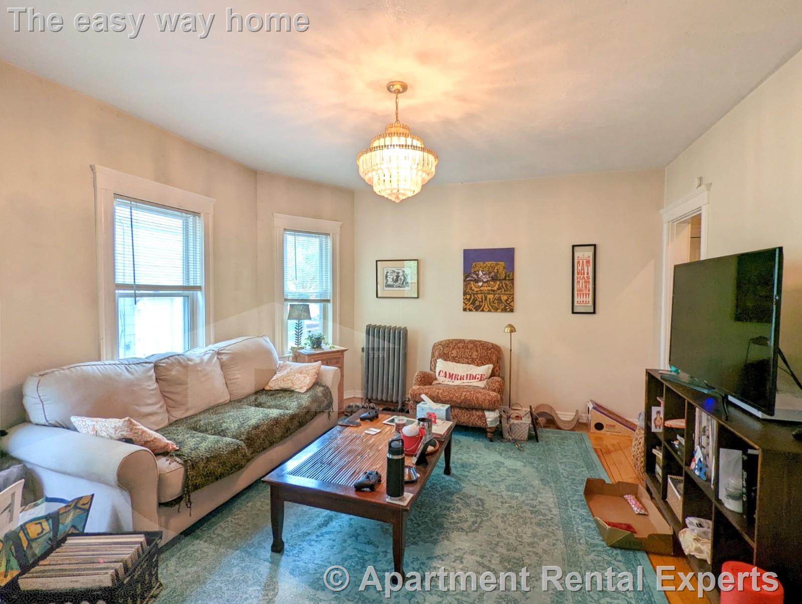 292 Boston Ave, Tufts