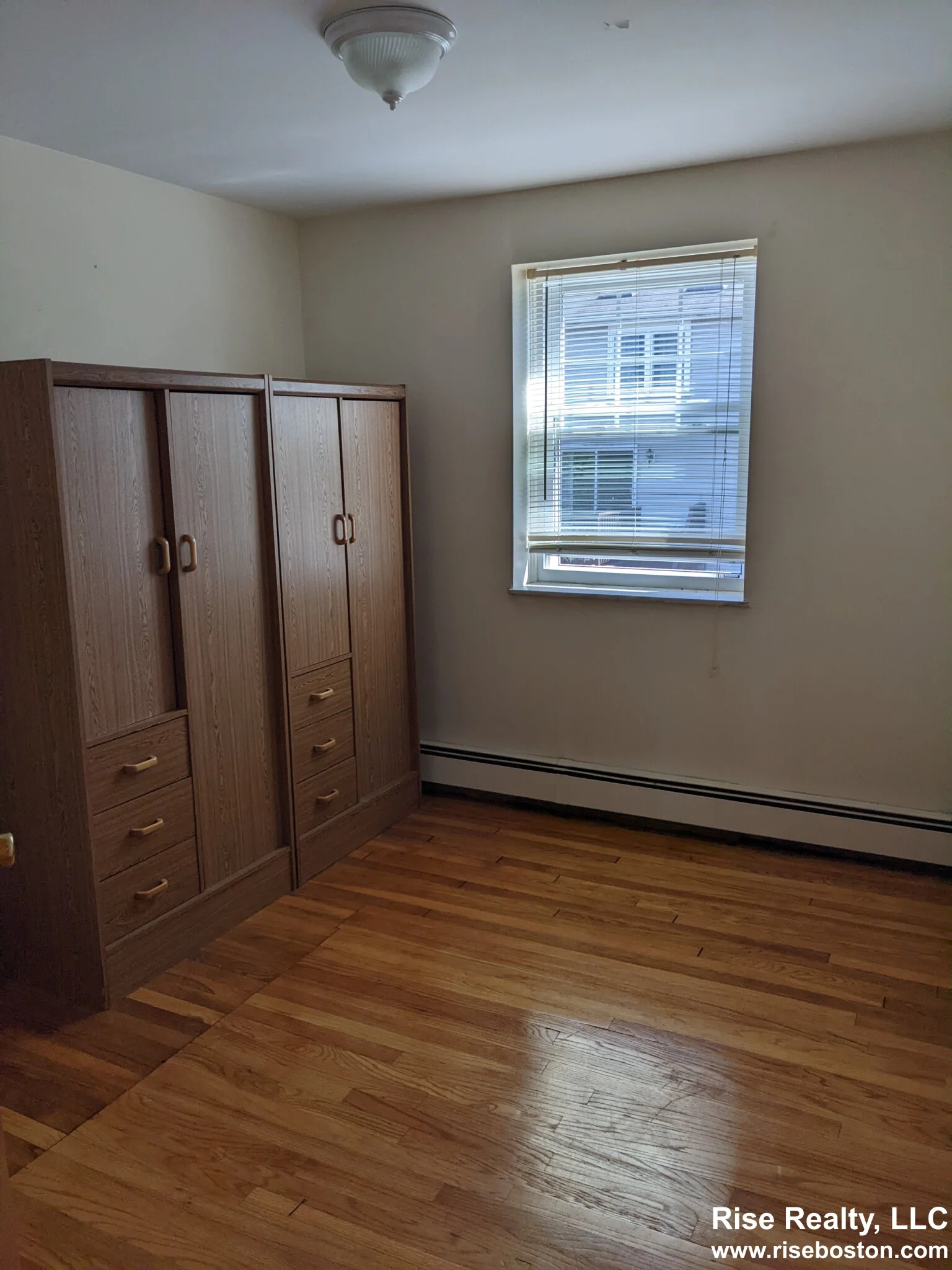 261 Lexington St, Watertown