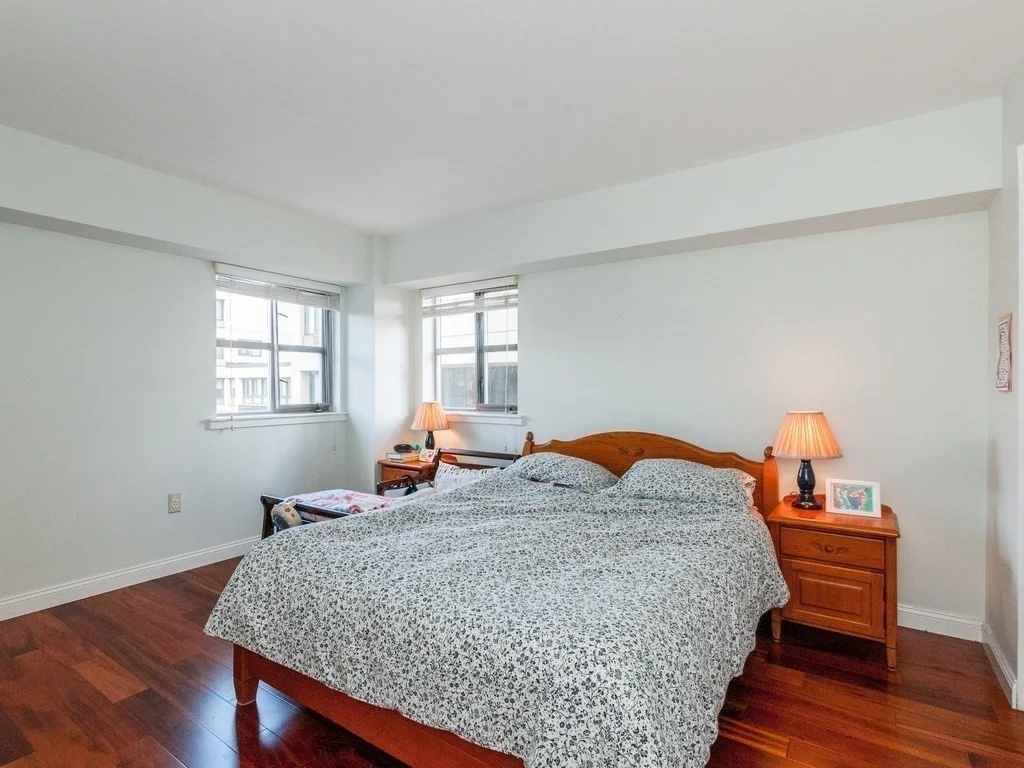 931 Massachusetts Ave, Mid Cambridge