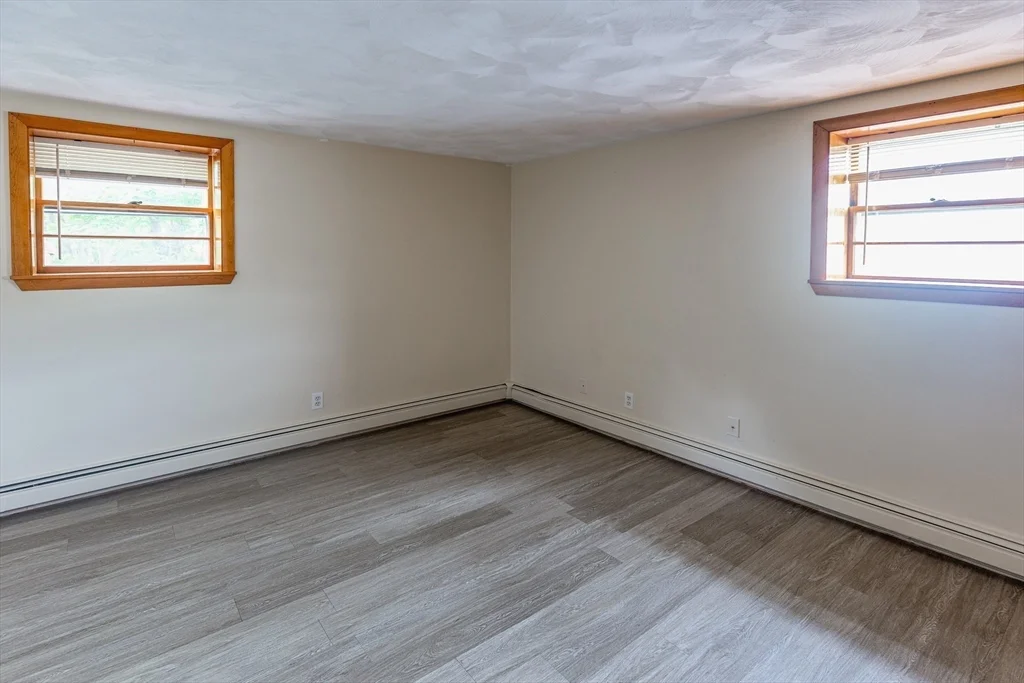 51 Stoughton St, Quincy