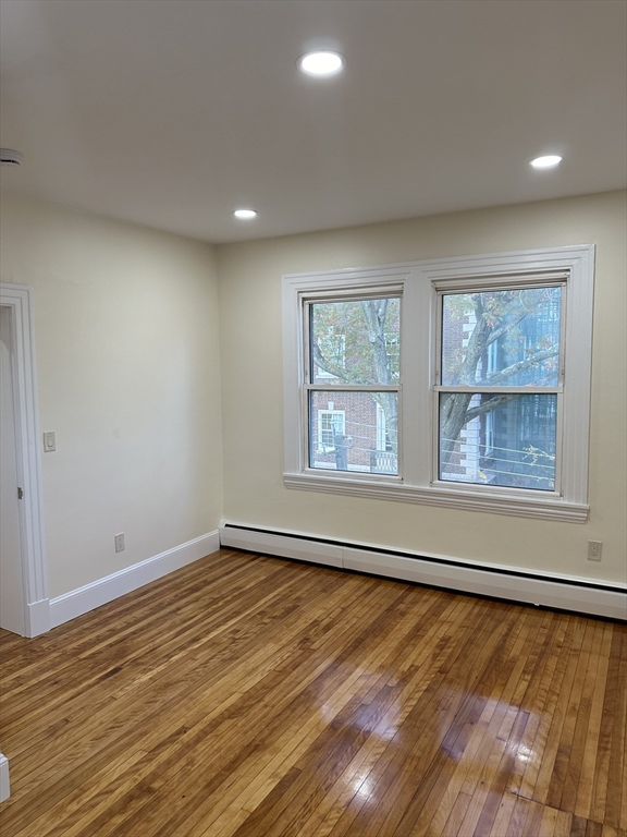 2 Arlington St, Neighborhood Nine