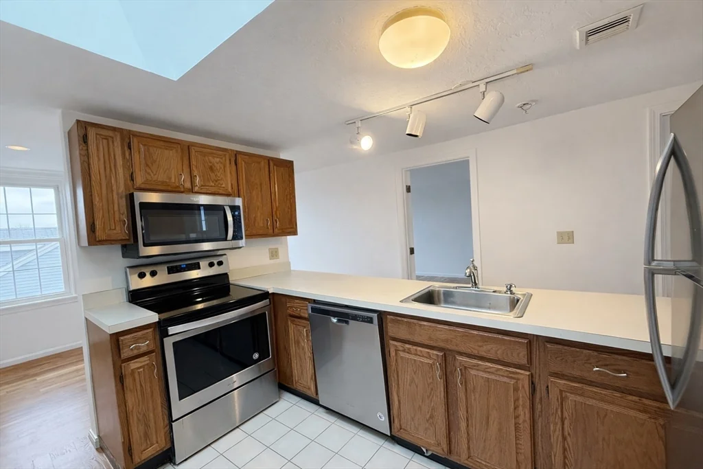 78 Dalby St, Nonantum