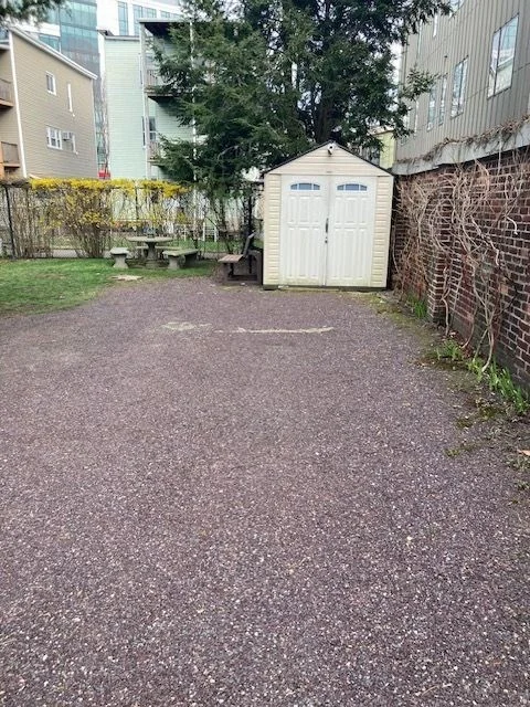 90 Prospect St, Ward Two