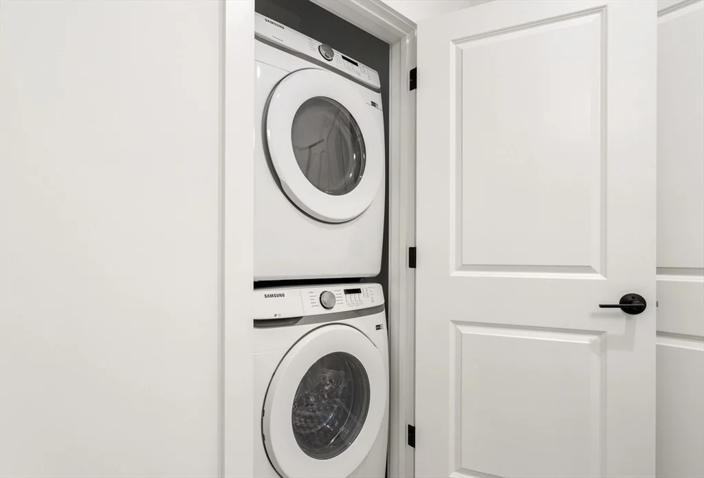 600 Broadway, Everett