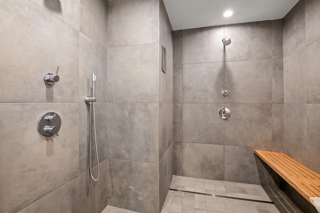 1 Nassau St, Chinatown