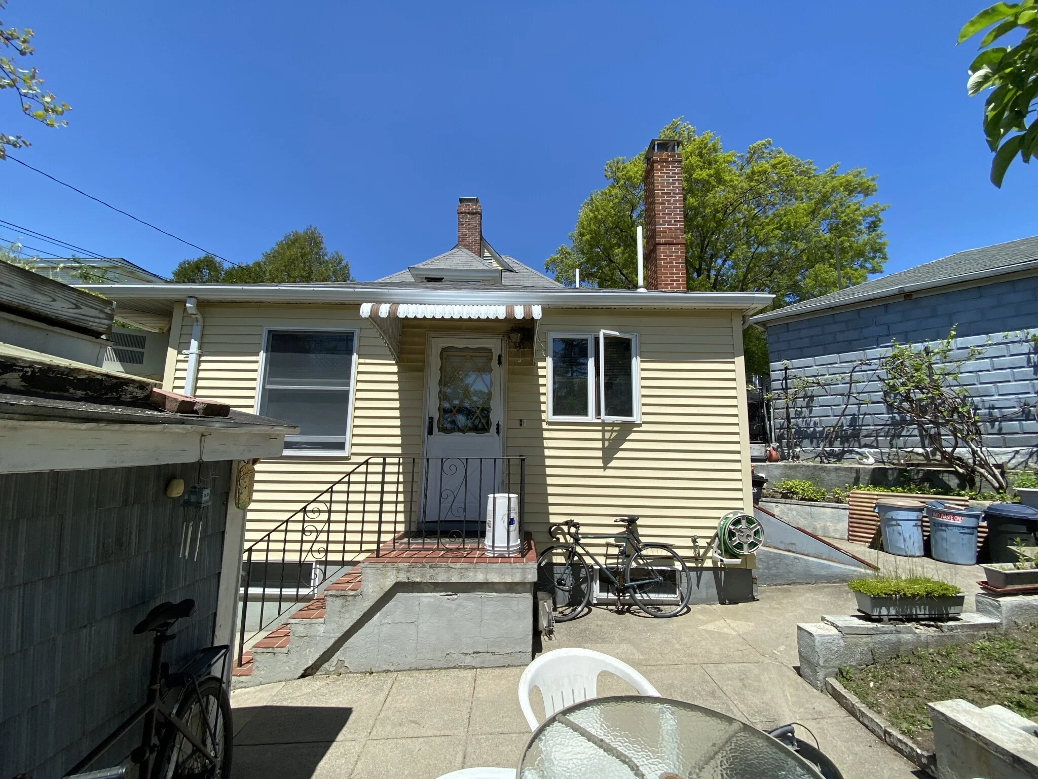 213 Holland St, Teele Square