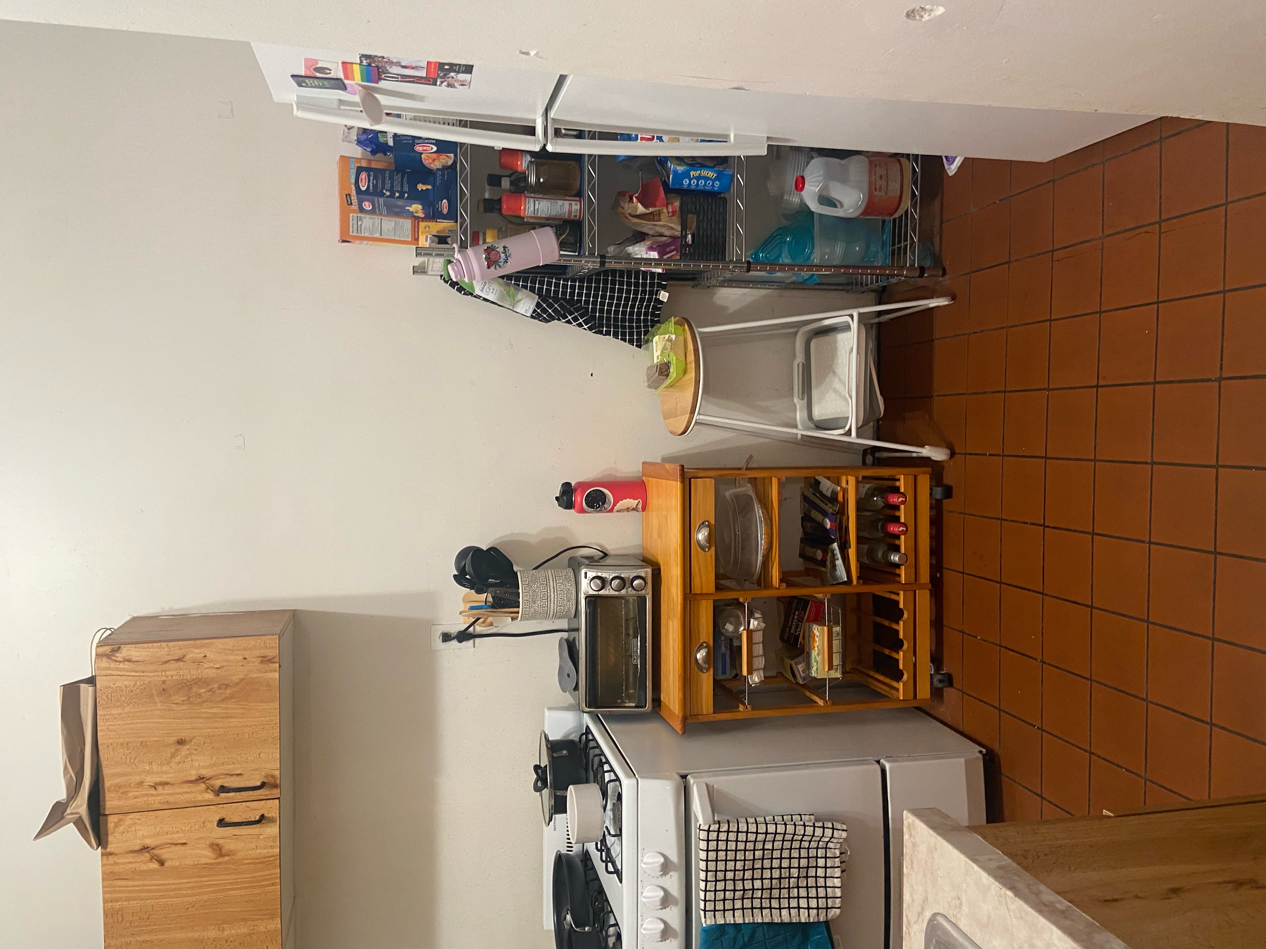 2 bed, 1 bath apartment for rent at 31 Saint Lukes Rd Unit 1, Allston — photo 7 of 11