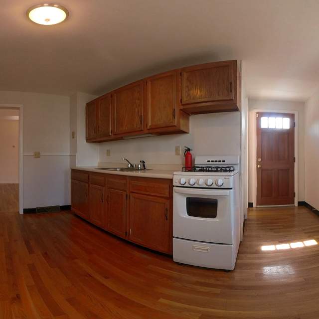 19 Norumbega Ter, South Side