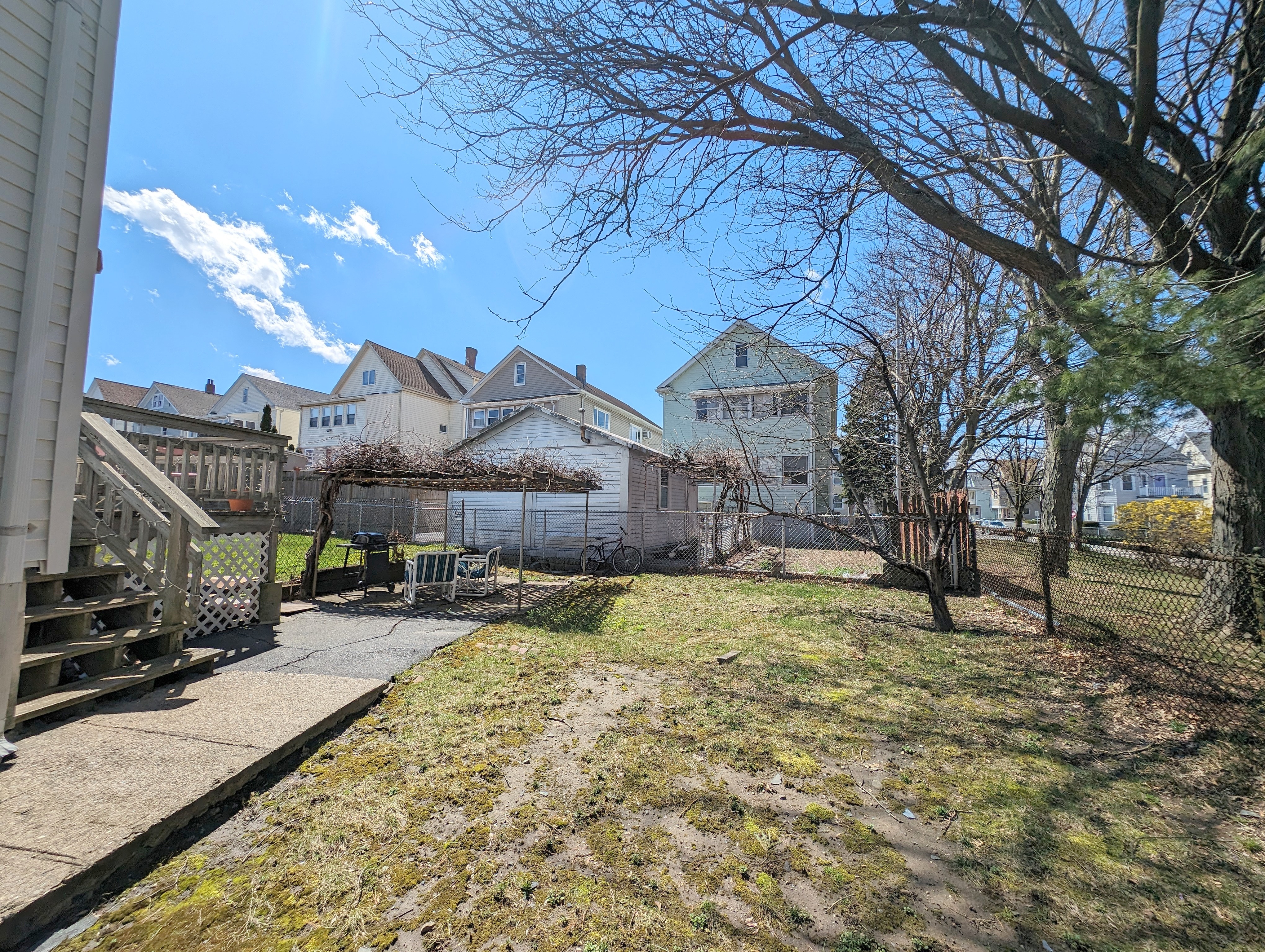 489 Main St, South Medford