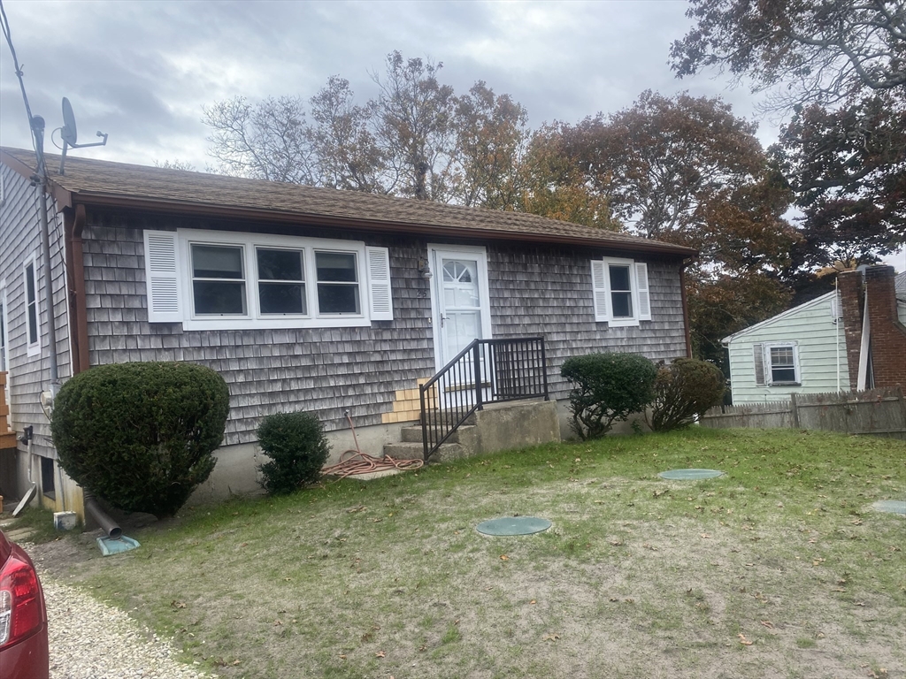 25 Webster Dr, Manomet