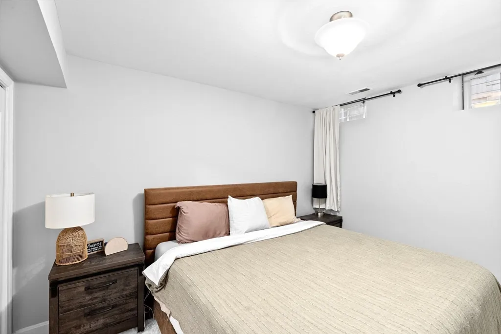 58 Gates St, South Boston