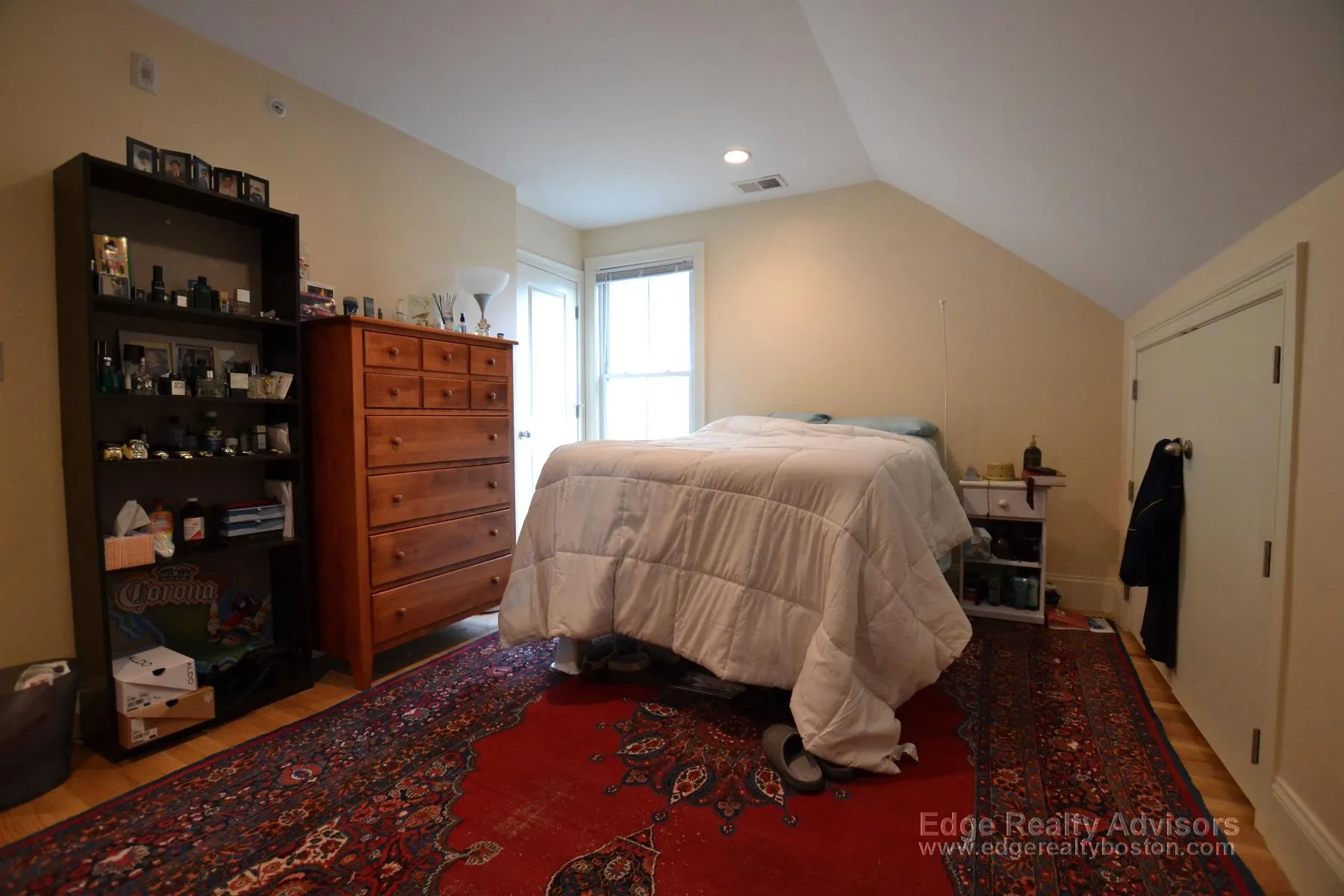 11 Sparhawk St, Oak Square