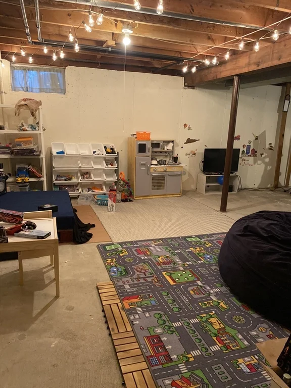 26 Moreland Ave, Dedham