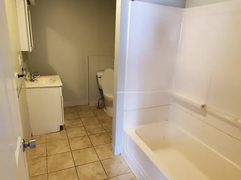 79 Hammond St, Banks Square