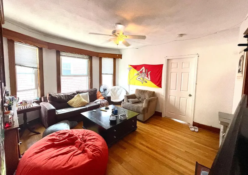 65 Frederick Ave, South Medford