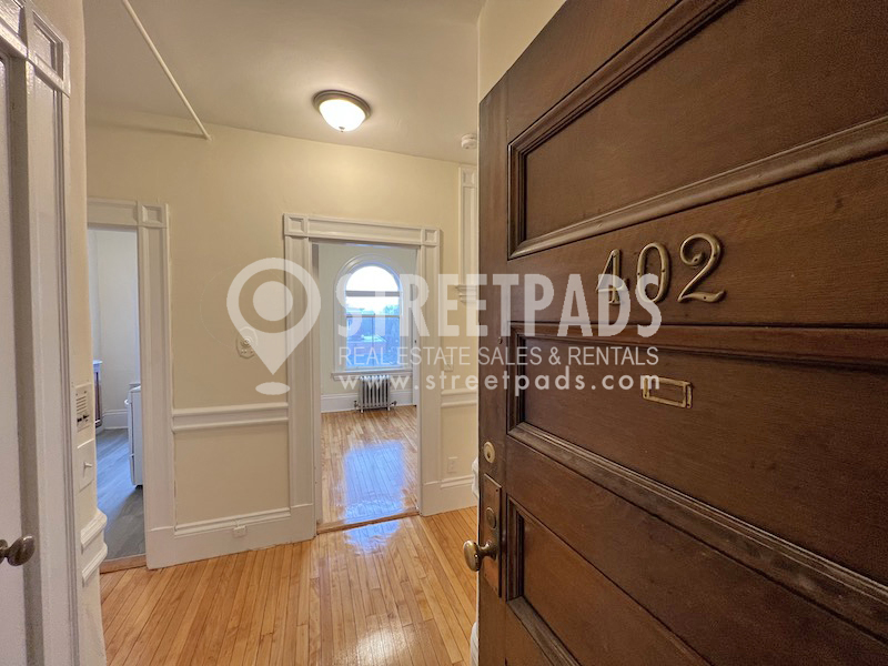 2 Ware St, Mid-Cambridge