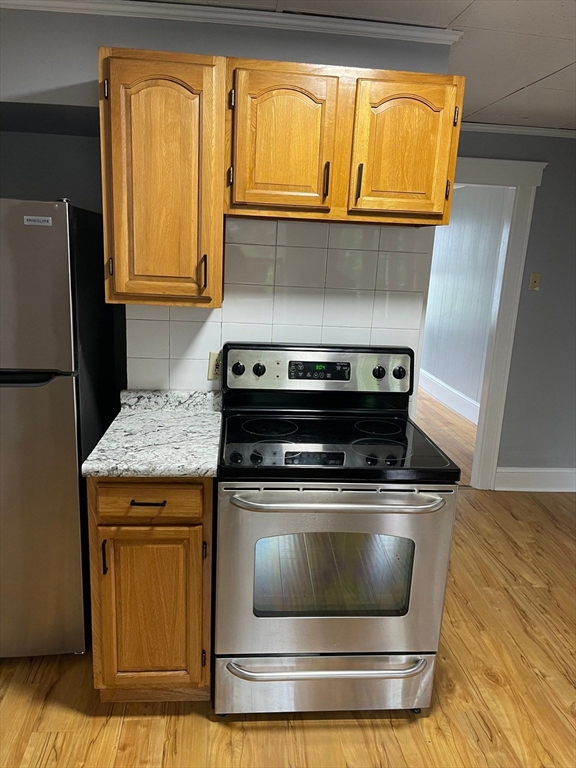 292 Providence Rd, Grafton