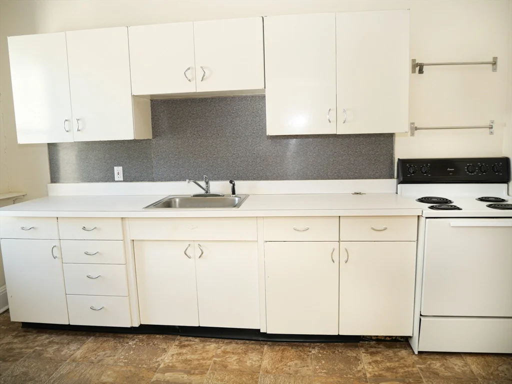 373 Harvard St, North Brookline