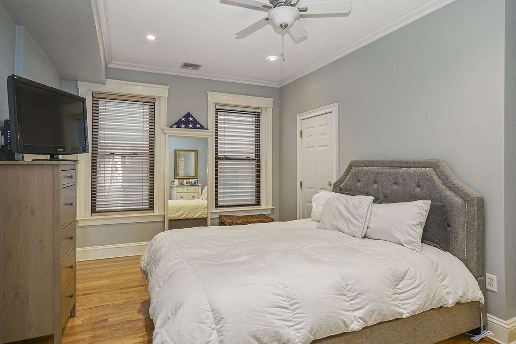 278 K St, South Boston