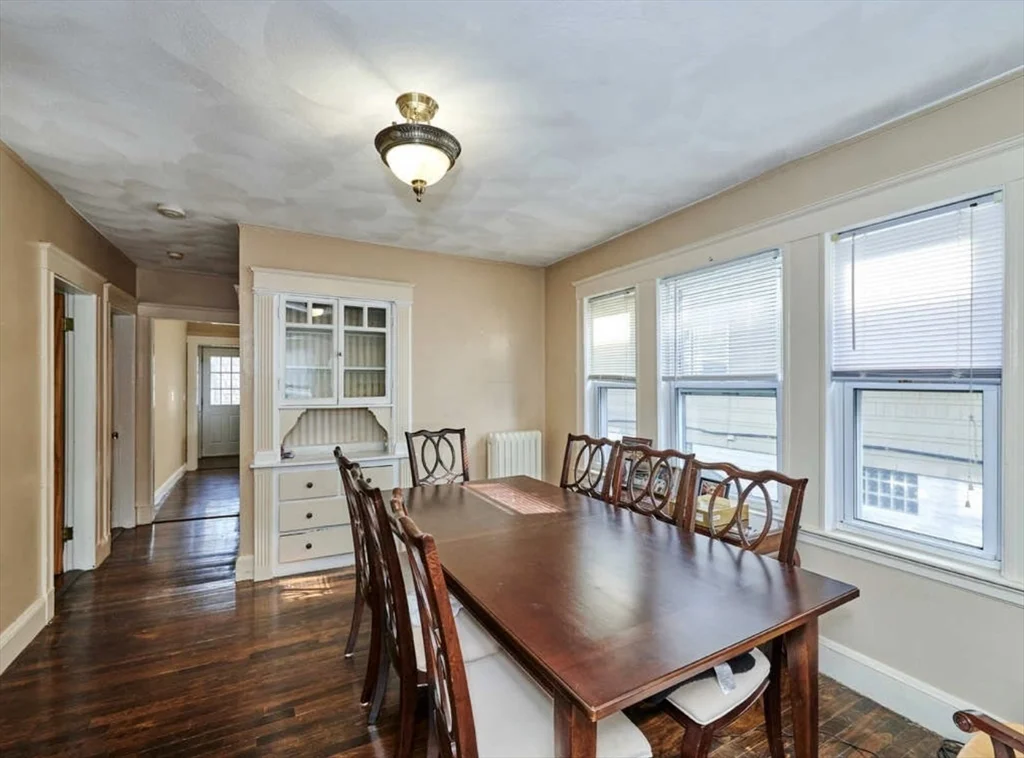 53 Fairfax St, West Somerville