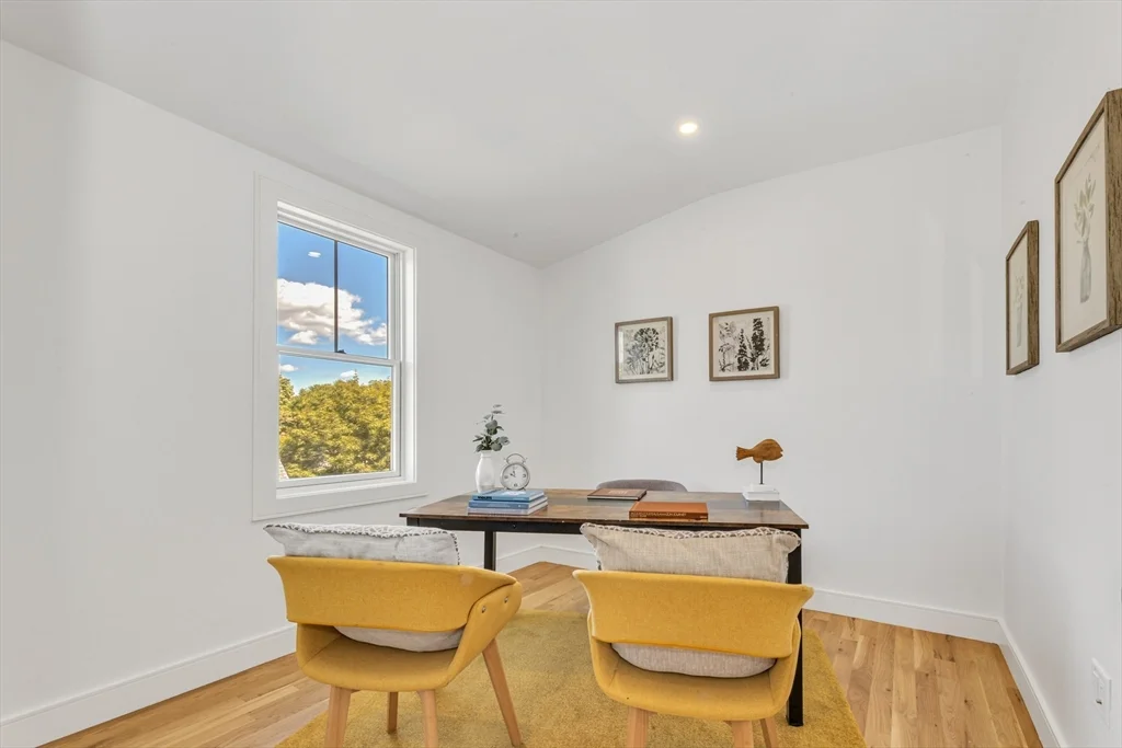 142 Birch St, Roslindale