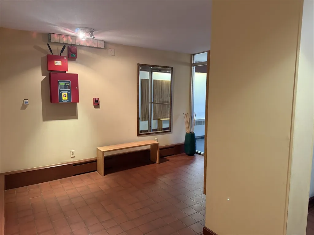 287 Harvard St, Mid-Cambridge