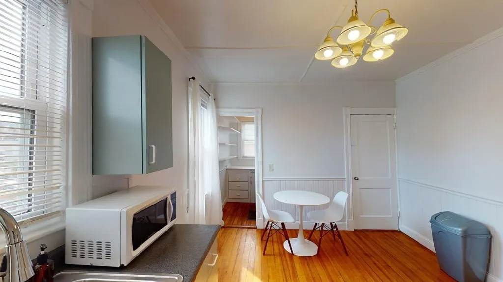 123 Boston St, Boston