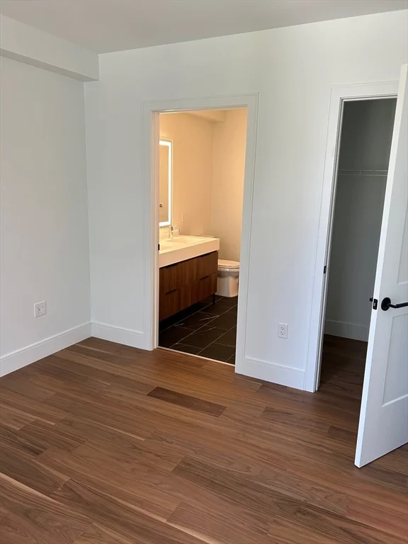 1515 Commonwealth, Brighton