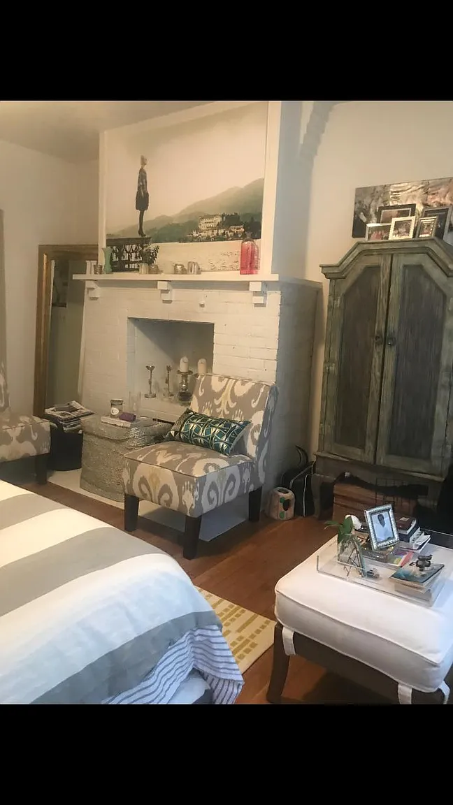 289 Newbury St, Back Bay