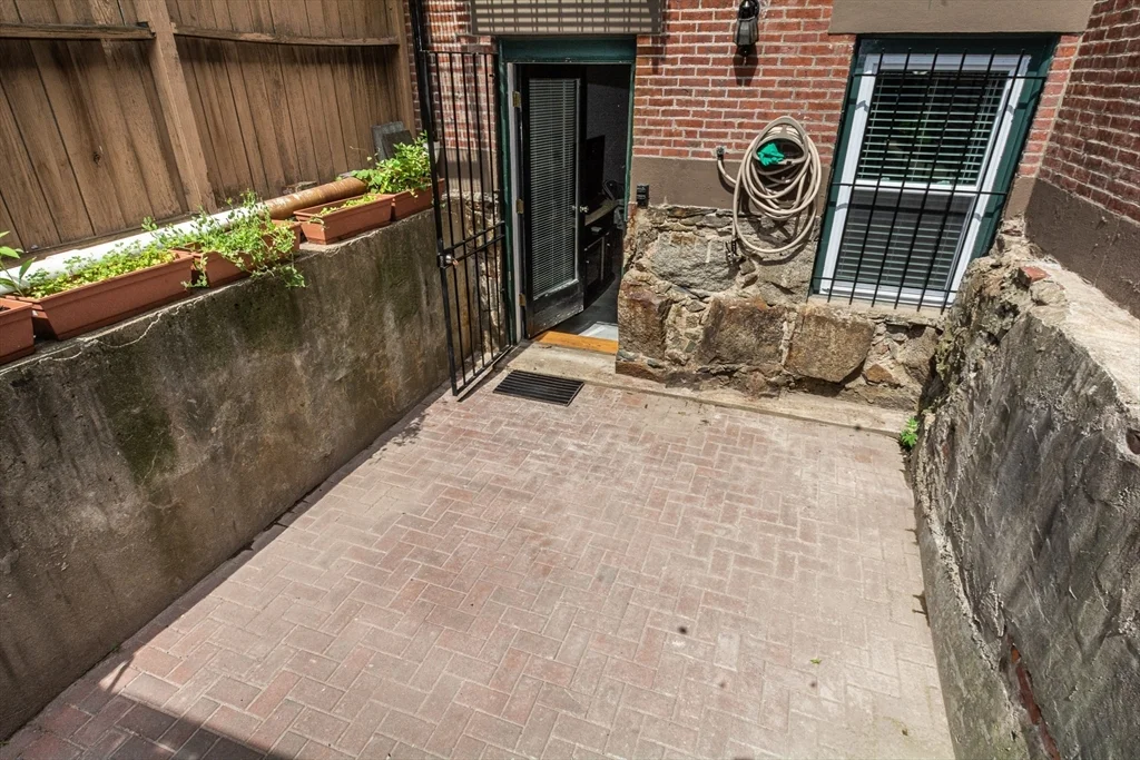 78 W Concord St, South End