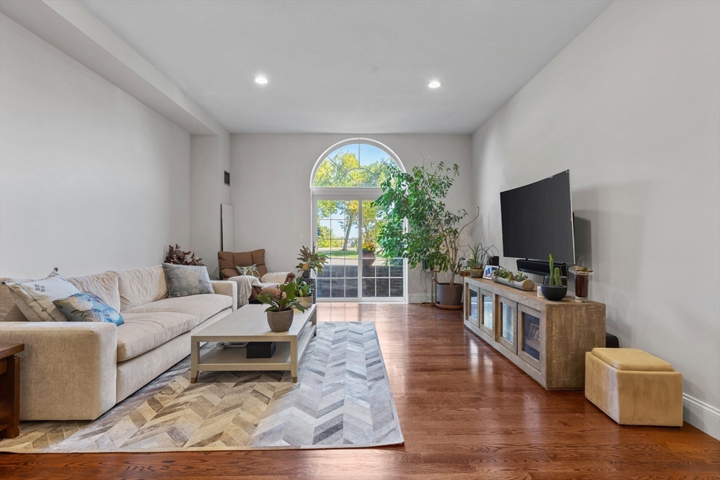 50 Boatswains Way, Chelsea