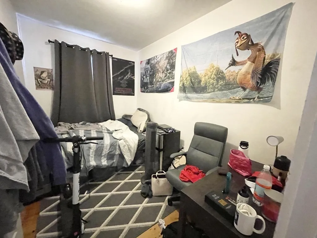 37 Hillside St, Mission Hill