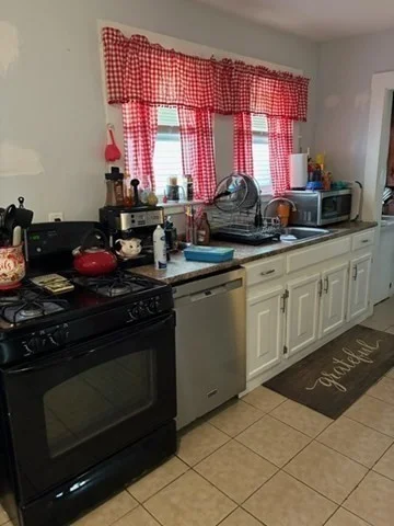 244 Newbury Ave, Quincy