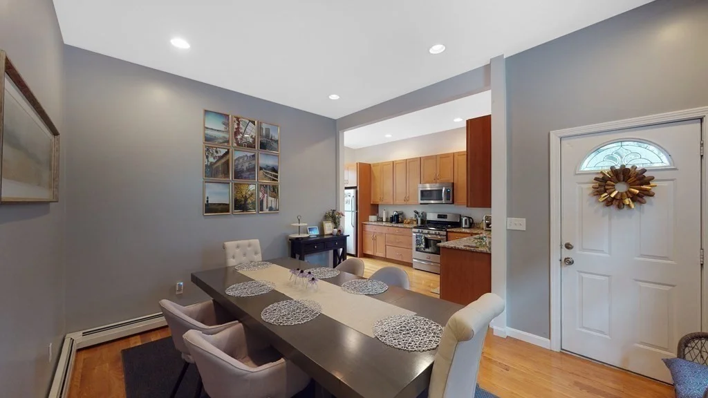 14 Holbrook St, Jamaica Plain