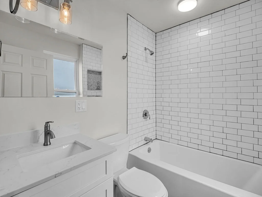 12 Alpine St, Worcester