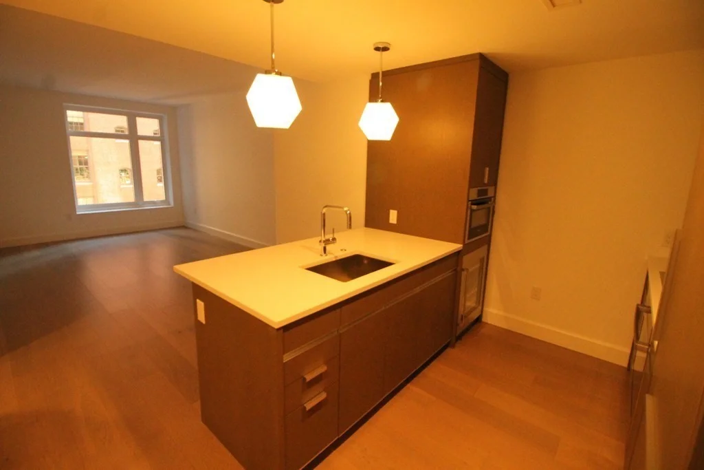 100 Lovejoy, West End