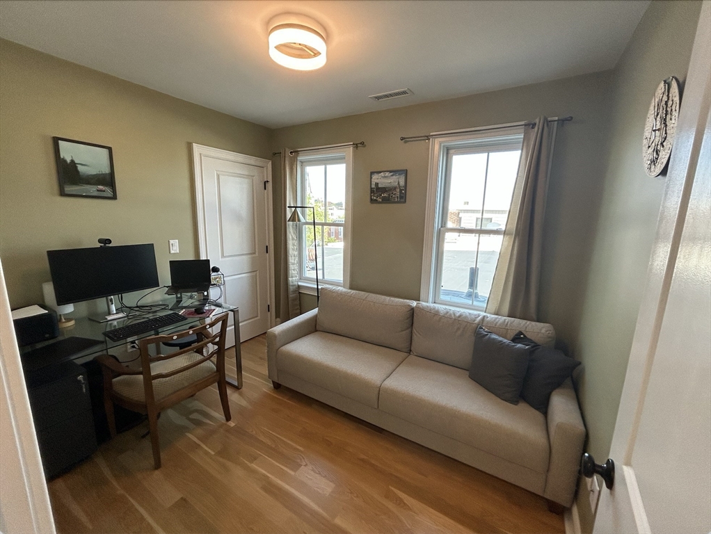 179 London St, East Boston