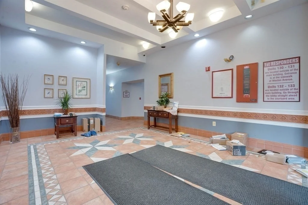 10 Weston St, Quincy