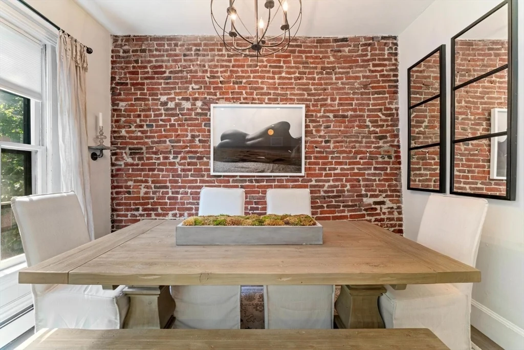 91 Waltham St, South End