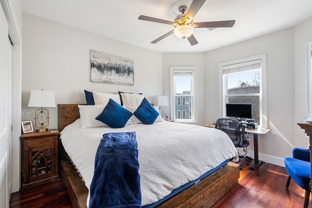 55 Middle St, South Boston