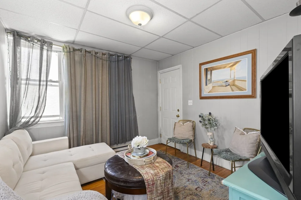 218 Middlesex Ave, Medford