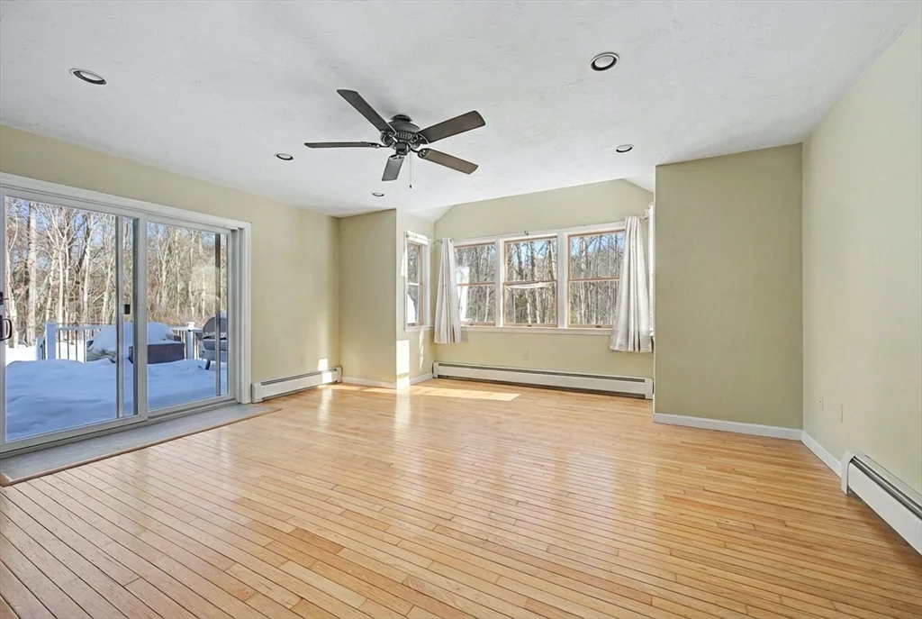 268 Wood St, Hopkinton