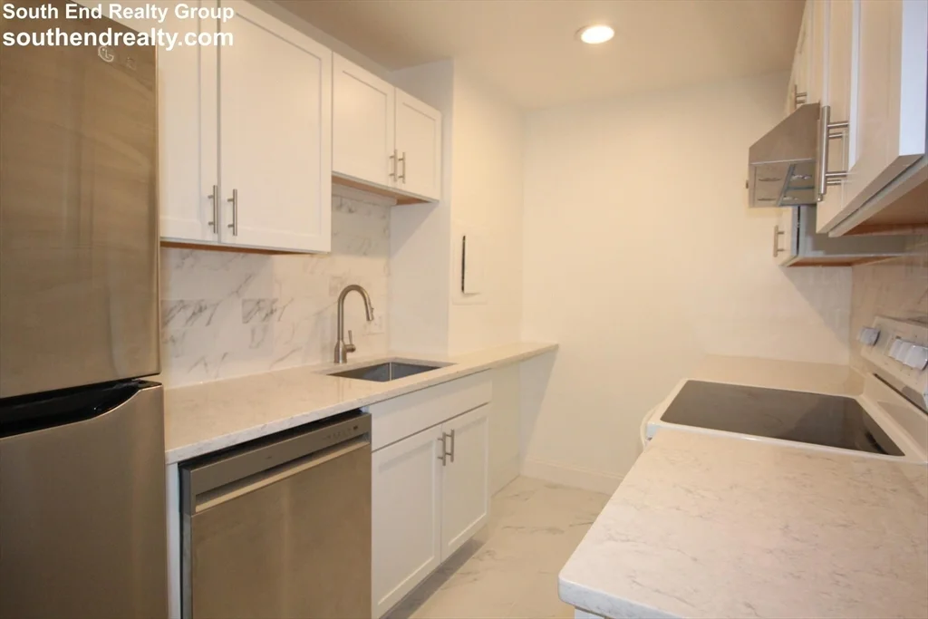 277 Beacon St, Back Bay