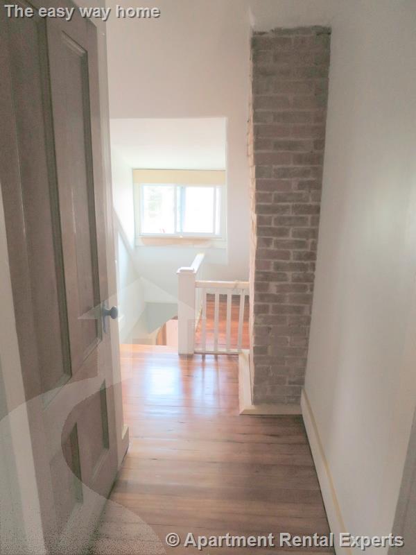 252 Harvard St, Tufts
