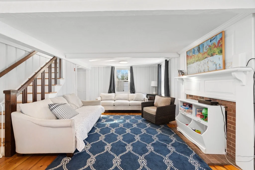 32 Woodside Ave, Wareham