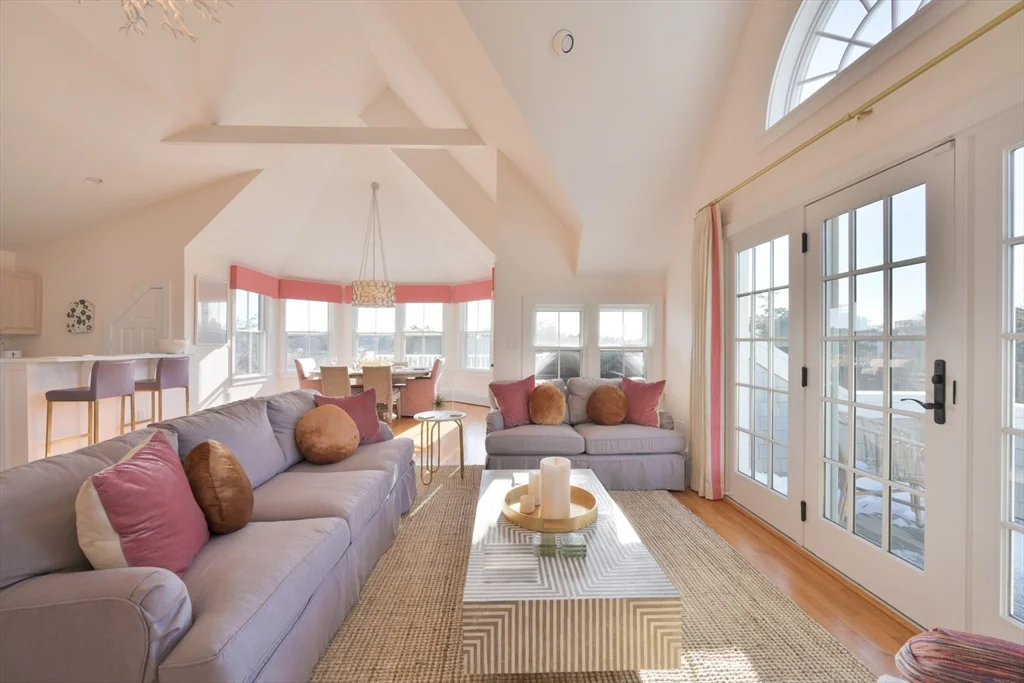 63 Monomoy Rd, Monomoy