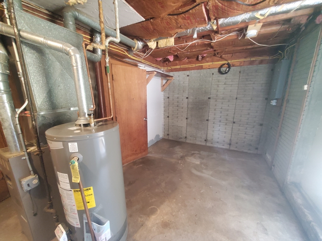 174 Pine St, Holbrook