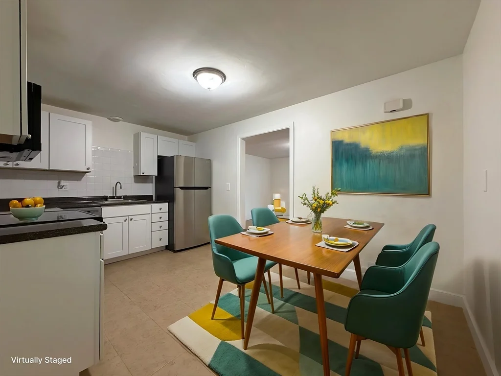 15 Park Ave, Foxboro