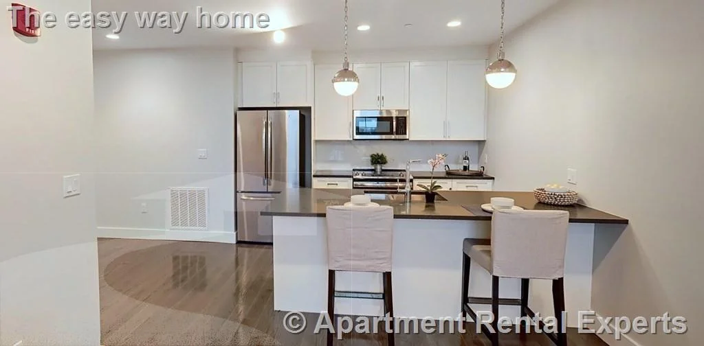 434 Mcgrath Hwy, Prospect Hill