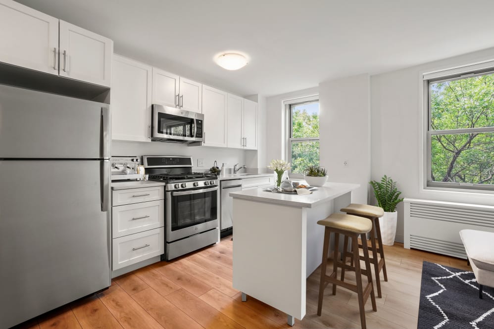 2 bed, 1 bath apartment for rent at 11 Camelot Ct Unit 11-7G, Brighton — photo 1 of 19